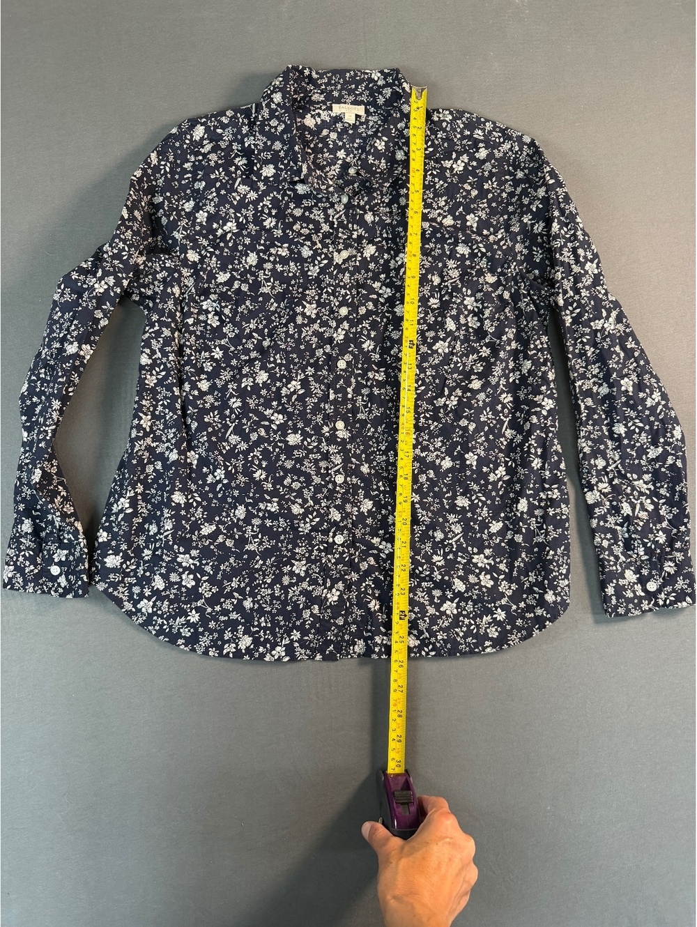 Old Navy Women's Navy Blue Floral Button-Up Shirt